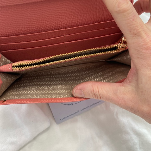 Prada wallet, never been used. - Picture 3 of 6